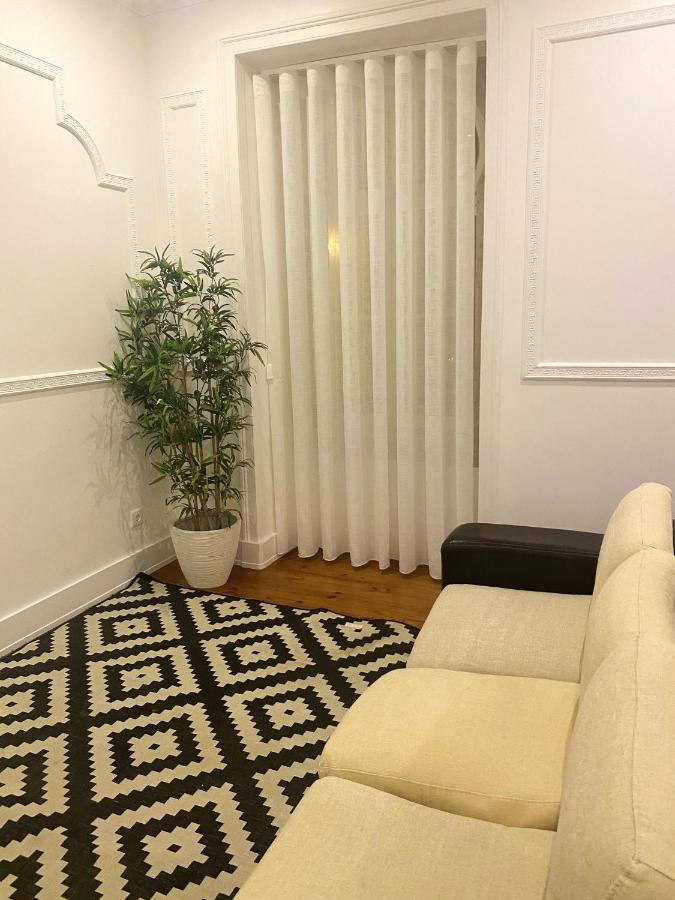 Spacious In 175 M² Private Balcony * Lissabon