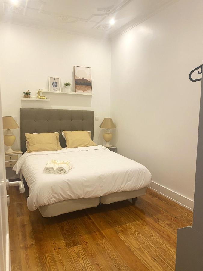 Apartment Spacious In 175 M² Private Balcony *